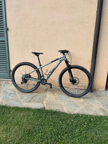 Used CUBE ATTENTION 2023 2023 Mountainbike, Hellgrau, 27.5, 29 — image 2 of 9