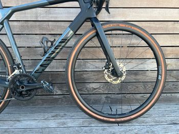 Used Canyon Grail CF SL 7 2023 2023 Road & Gravel, Black — image 4 of 10