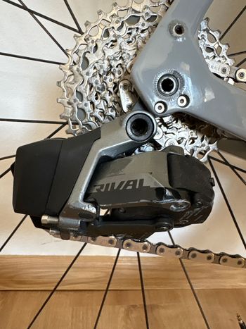 Used Trek Domane SL 6 AXS Gen 4 2024 2024 Road & Gravel — image 11 of 11