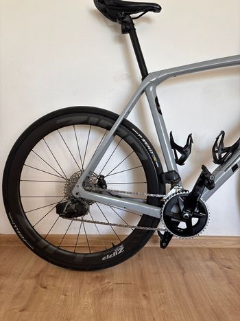 Used Trek Domane SL 6 AXS Gen 4 2024 2024 Road & Gravel — image 3 of 11