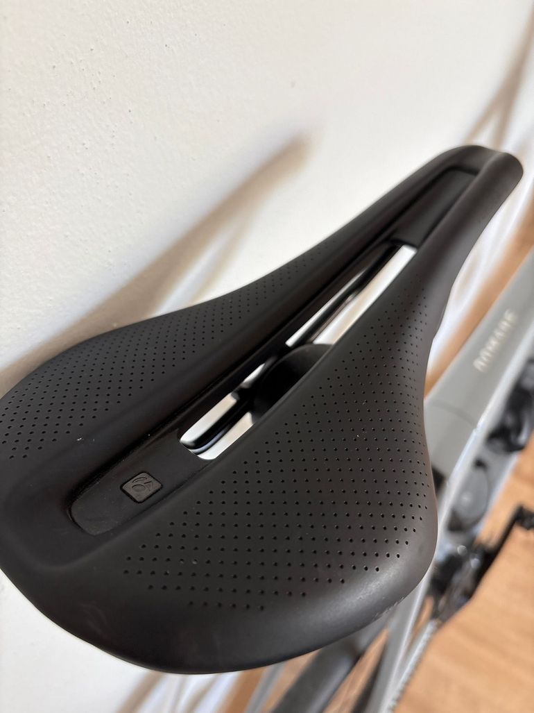 Used Trek Domane SL 6 AXS Gen 4 2024 2024 Road & Gravel — image 9 of 11