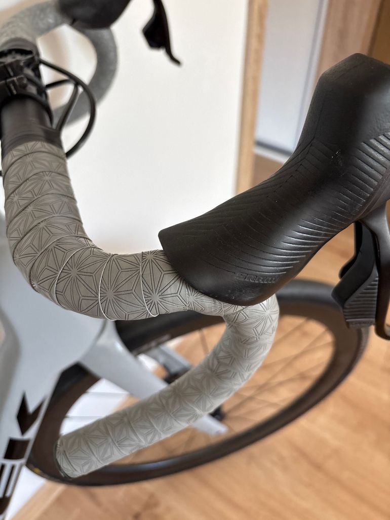 Used Trek Domane SL 6 AXS Gen 4 2024 2024 Road & Gravel — image 8 of 11