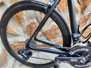 Used Specialized Tarmac Shimano Ultegra Di2 2016 Road & Gravel — image 12 of 30