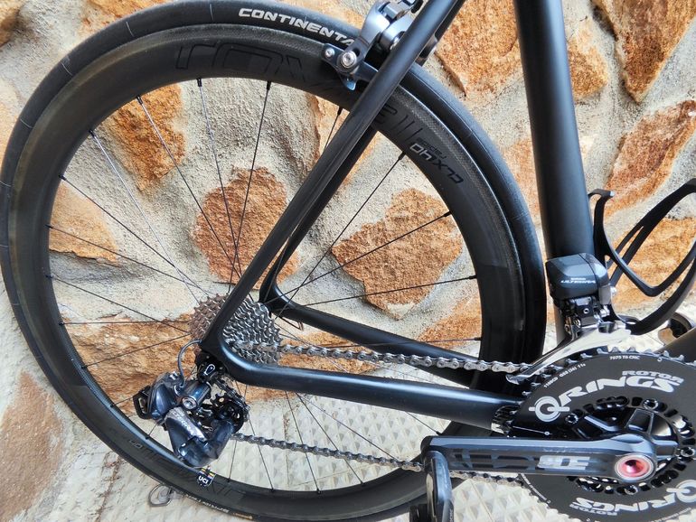 Used Specialized Tarmac Shimano Ultegra Di2 2016 Road & Gravel — image 12 of 30