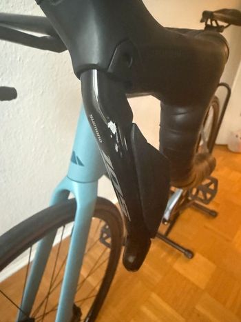 Used Canyon Endurace CF SLX 7 Di2 2023 2023 Road & Gravel, Blue — image 5 of 7
