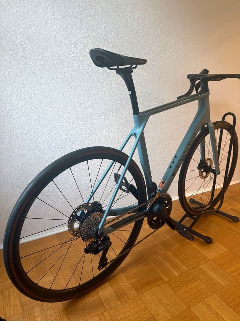Used Canyon Endurace CF SLX 7 Di2 2023 2023 Road & Gravel, Blue — image 4 of 7