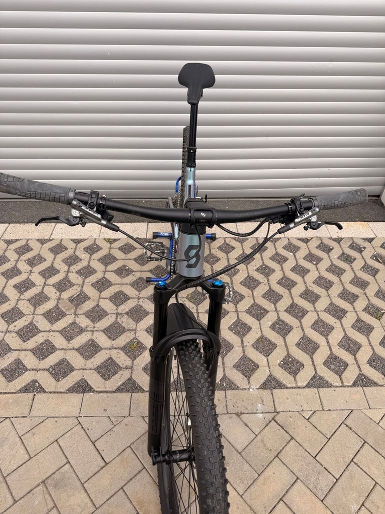 Used Scott Spark 920 TR 2024 2024 Mountainbike, Light Gray, 29 — image 8 of 8