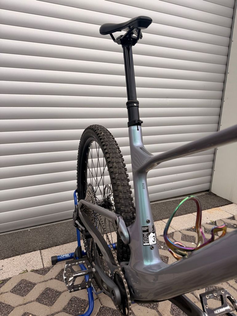 Used Scott Spark 920 TR 2024 2024 Mountainbike, Light Gray, 29 — image 7 of 8