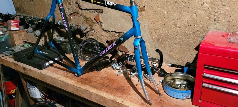 Used Giant Cadex Campagnolo Veloce 1996 Road & Gravel — image 6 of 8