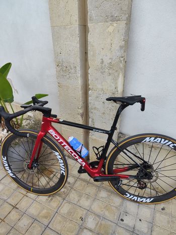 Used Bottecchia Emme4 Superlight 2024 2024 Road & Gravel, Rot — image 2 of 6