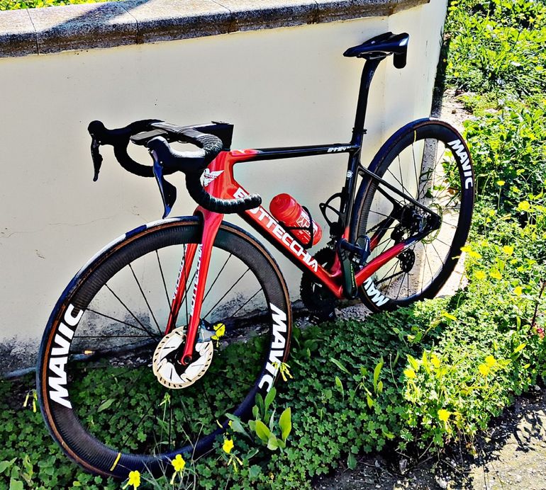 Used Bottecchia Emme4 Superlight 2024 2024 Road & Gravel, Rot — image 1 of 6