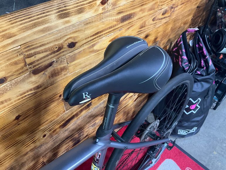 Used Giant ToughRoad SLR GX 1 2019 2019 Road & Gravel, Light Gray — image 6 of 8
