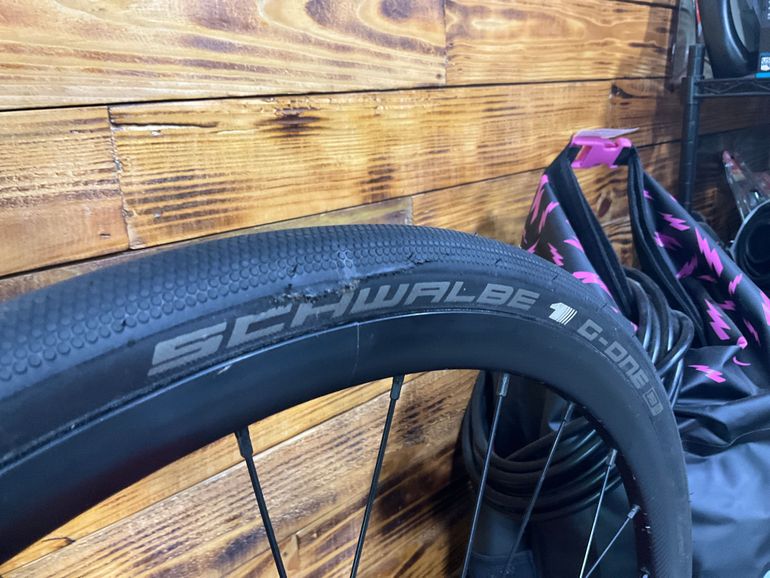 Used Giant ToughRoad SLR GX 1 2019 2019 Road & Gravel, Light Gray — image 8 of 8