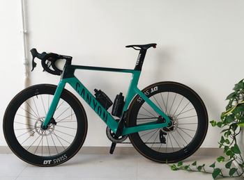Used Canyon Aeroad CF SLX 7 Disc eTap 2022 2022 Racefiets & gravel