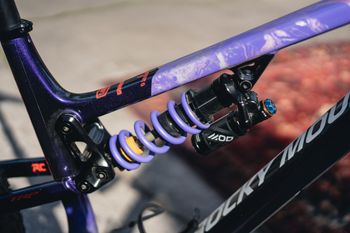 Used Rocky Mountain Altitude Carbon 70 2021 2021 Mountainbike, Purple, 27.5, 29 — image 15 of 26