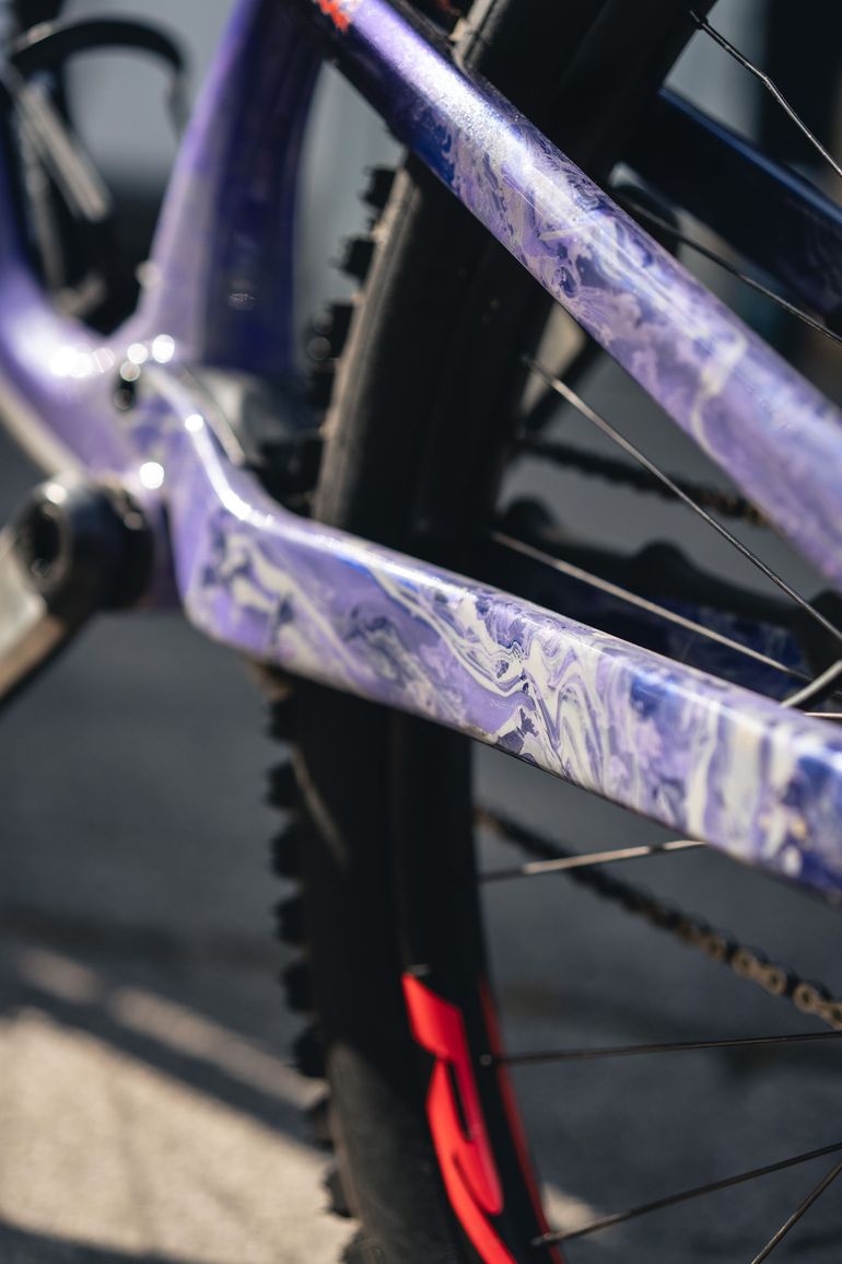 Used Rocky Mountain Altitude Carbon 70 2021 2021 Mountainbike, Purple, 27.5, 29 — image 23 of 26