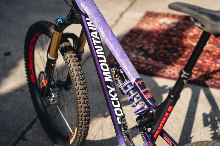 Used Rocky Mountain Altitude Carbon 70 2021 2021 Mountainbike, Purple, 27.5, 29 — image 26 of 26