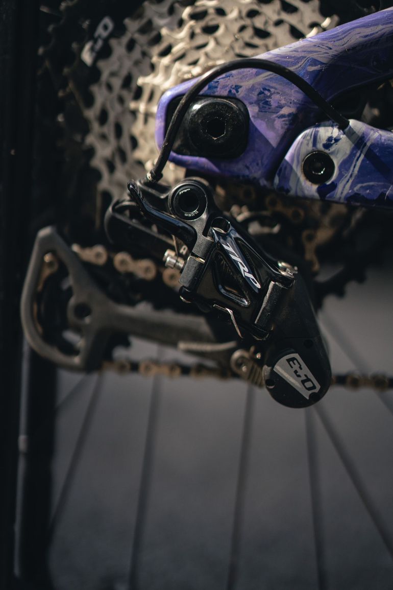 Used Rocky Mountain Altitude Carbon 70 2021 2021 Mountainbike, Purple, 27.5, 29 — image 7 of 26