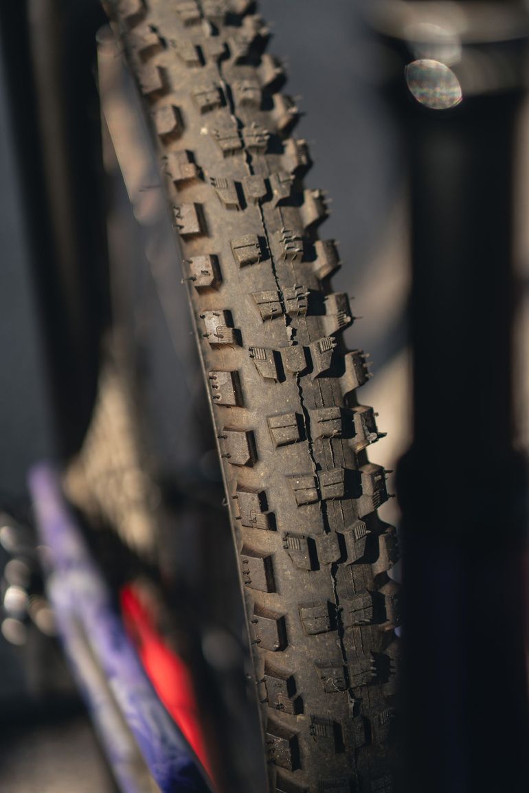 Used Rocky Mountain Altitude Carbon 70 2021 2021 Mountainbike, Purple, 27.5, 29 — image 19 of 26