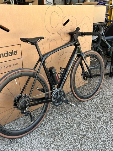 Brugt Trek Domane SL 5 Gen 4 2023 2023 Road & Gravel — billede 2 af 9