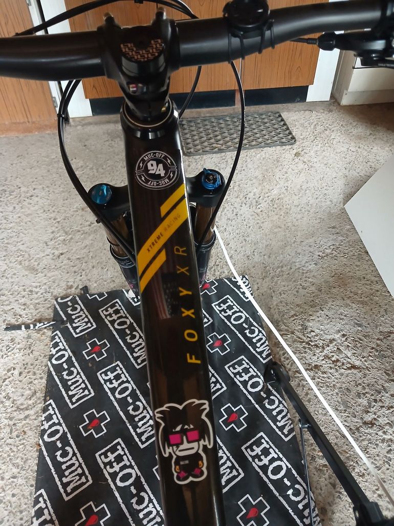 Used Mondraker Foxy Carbon XR 27.5 2019 2019 Mountainbike — image 12 of 12