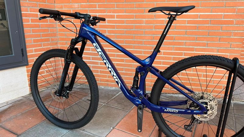 Gebrauchtes Berria Mako Shimano SLX 2024 Mountainbike, Blau — Bild 2 von 9