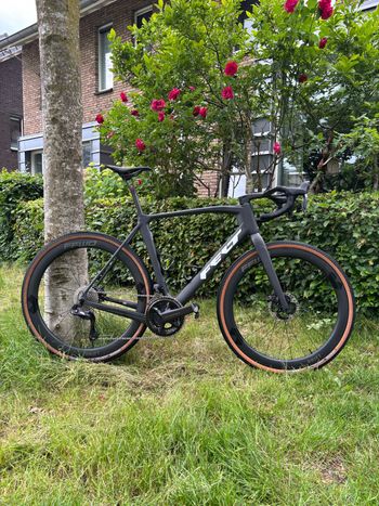 Used Felt BREED FRD UN1TD LE SRAM RED XPLOR AXS 2025 2025 Road & Gravel