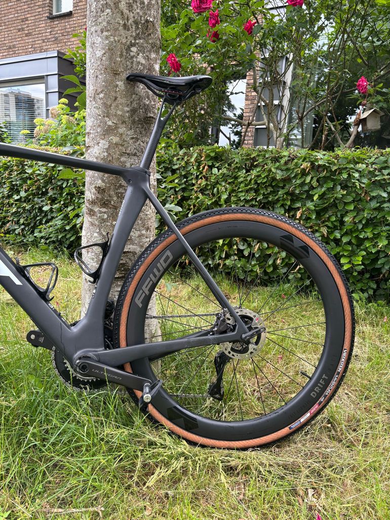 Used Felt BREED FRD UN1TD LE SRAM RED XPLOR AXS 2025 2025 Road & Gravel, Black — image 4 of 8