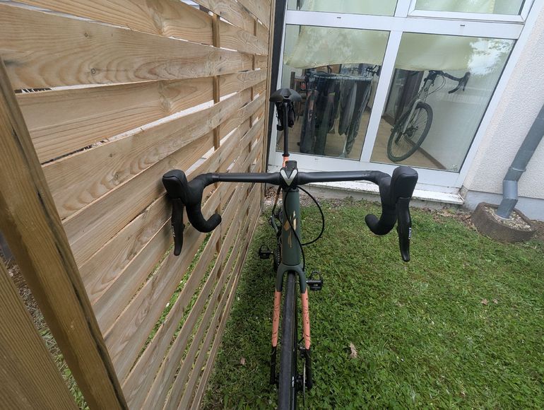 Used Specialized Specialized Custom SRAM Red eTap AXS 2021 Road & Gravel, Green — image 2 of 9