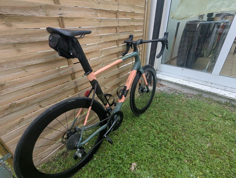 Used Specialized Specialized Custom SRAM Red eTap AXS 2021 Road & Gravel, Green — image 6 of 9