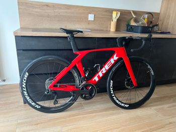 Used Trek Madone SLR 6 Gen 7 2024 2024 Road & Gravel, Rot — image 3 of 3