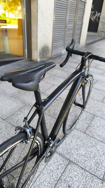 Used Specialized Tarmac Comp 2016 2016 Road & Gravel, Black — image 5 of 13