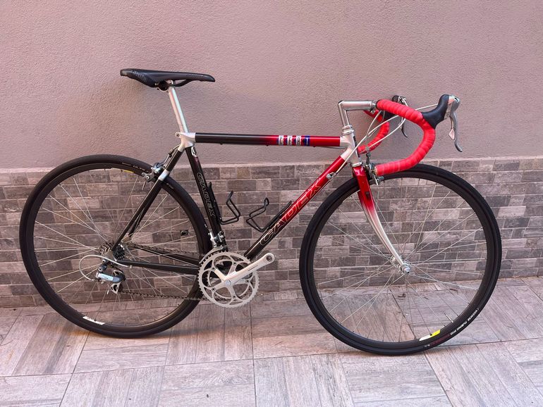 Used Giant Cadex Shimano 600 2000 Road & Gravel — image 1 of 11