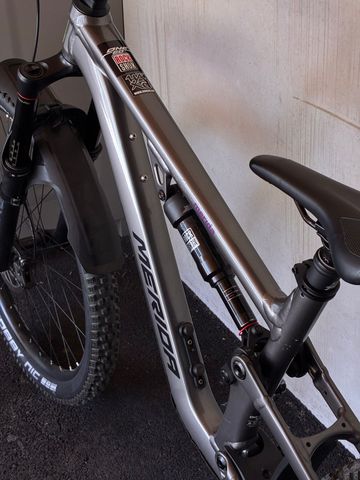 Gebrauchtes Merida ONE-SIXTY 500 2023 2023 Mountainbike, Hellgrau, 29, 27.5 — Bild 2 von 6