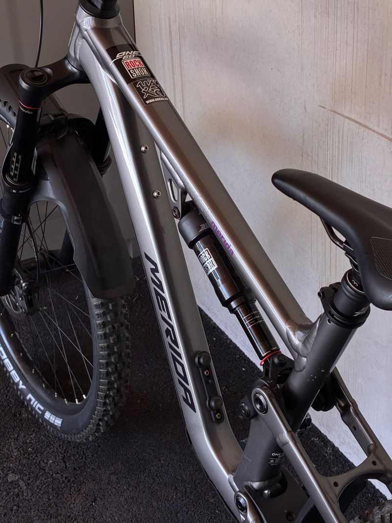 Gebrauchtes Merida ONE-SIXTY 500 2023 2023 Mountainbike, Hellgrau, 29, 27.5 — Bild 2 von 6