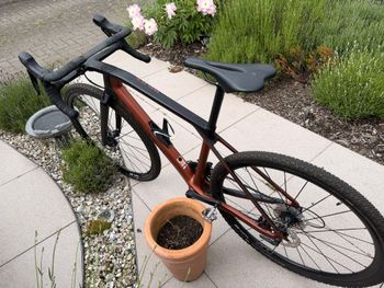 Used Canyon Grail WMN CF SL 7.0 2018 2018 Road & Gravel, Red — image 3 of 9