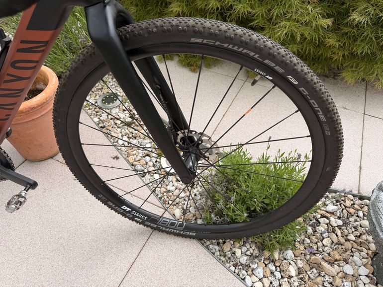 Used Canyon Grail WMN CF SL 7.0 2018 2018 Road & Gravel, Red — image 8 of 9