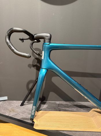 Used Enve Fray Premium RED 2025 Frameset 2025 Road & Gravel — image 6 of 11