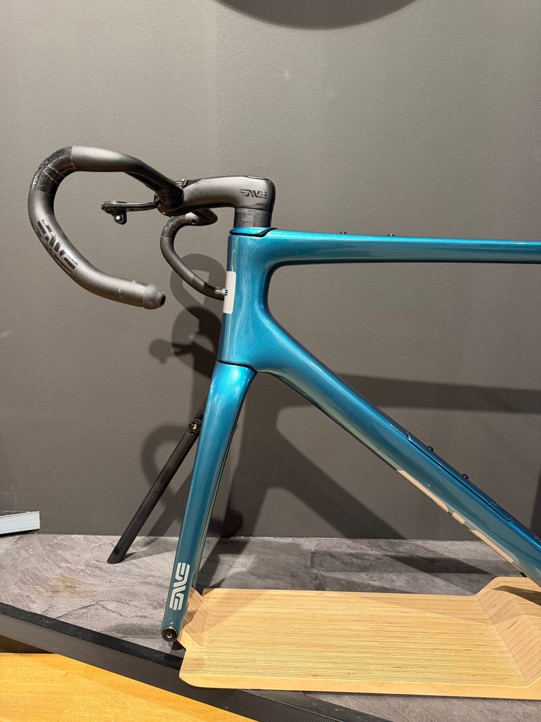 Used Enve Fray Premium RED 2025 Frameset 2025 Road & Gravel — image 6 of 11