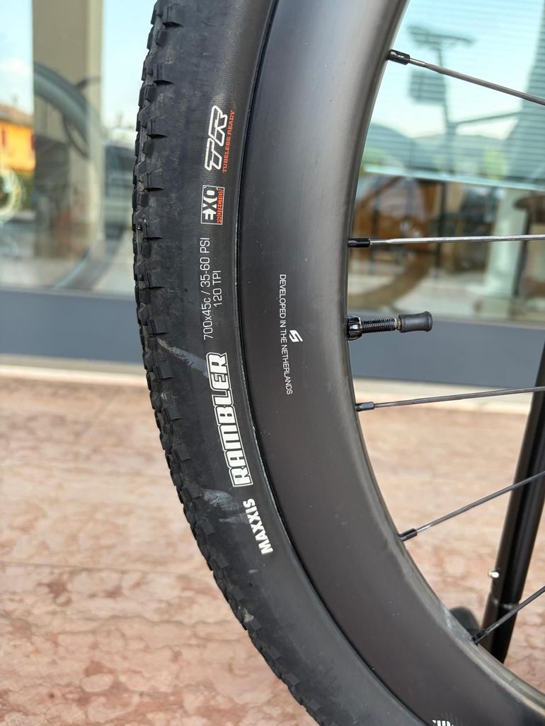Used Merida Silex Shimano GRX Di2 2025 Road & Gravel, Orange — image 12 of 35