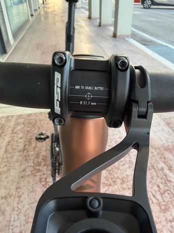Used Merida Silex Shimano GRX Di2 2025 Road & Gravel, Orange — image 20 of 35