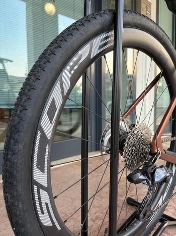Used Merida Silex Shimano GRX Di2 2025 Road & Gravel, Orange — image 11 of 35