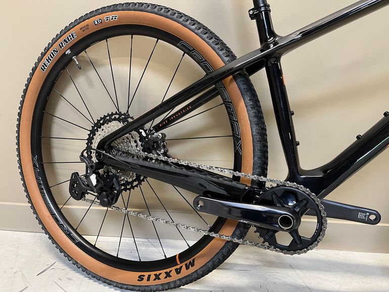 Used KTM Myroon Shimano Deore XT 2025 Mountainbike, Black — image 3 of 3