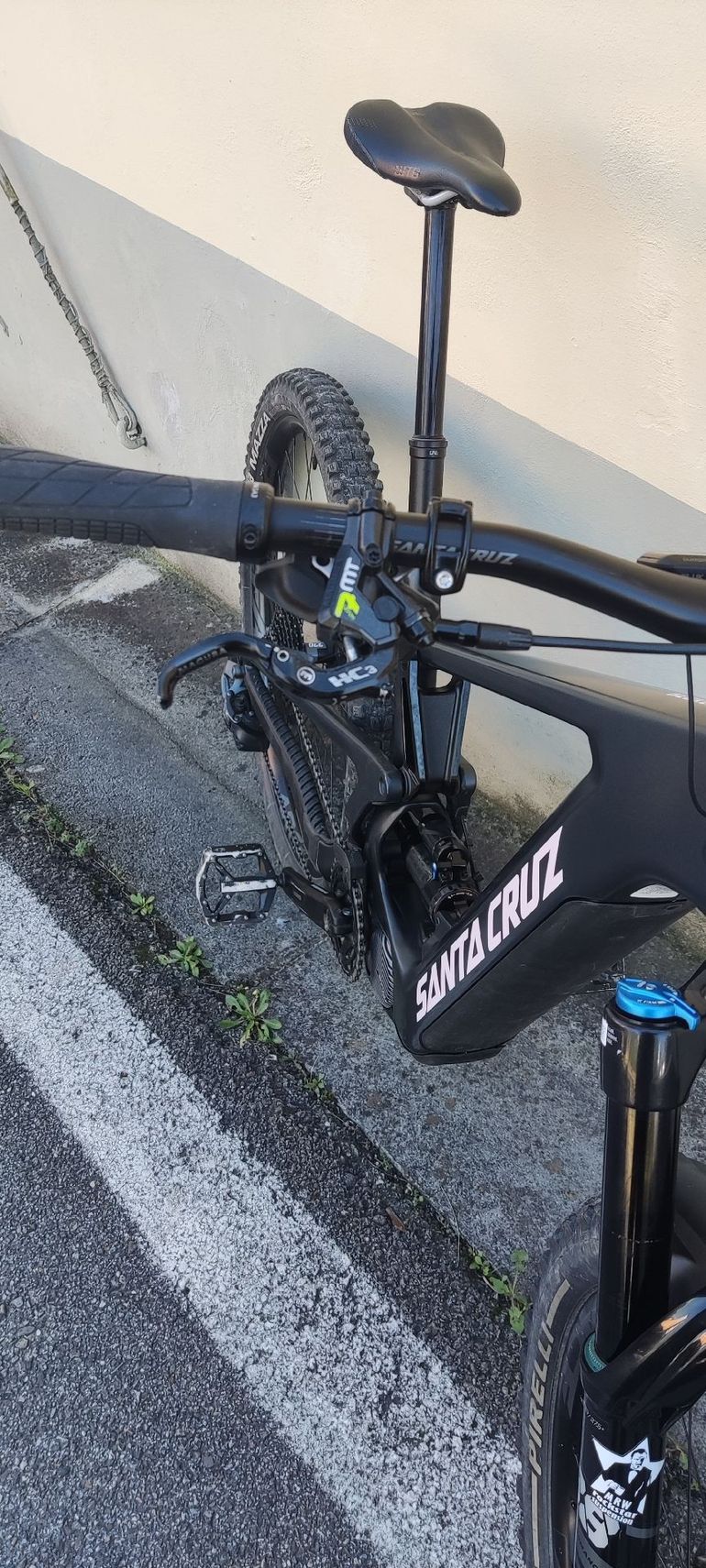 Used Santa Cruz HECKLER S 29 / Carbon C 2024 2024 Mountainbike, Black, 29, 27.5 — image 4 of 8