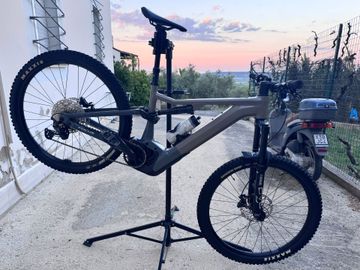 Used Focus JAM ² 6.7 2023 2023 Mountainbike, Light Gray, 29 — image 2 of 8
