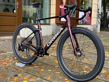 Used Canyon Grail CF SLX 8 AXS 2025 2025 Road & Gravel, Black — image 13 of 15