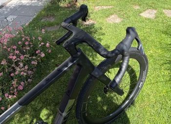 Used Canyon Grail CF SLX 8 AXS 2025 2025 Road & Gravel, Black — image 5 of 15