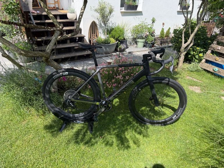 Used Canyon Grail CF SLX 8 AXS 2025 2025 Road & Gravel, Black — image 3 of 15