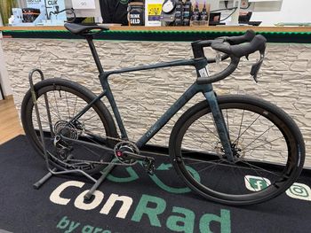 Used Canyon Grail CF SLX 8 AXS 2025 2025 Road & Gravel, Black — image 11 of 15