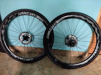 Used Specialized Tarmac SL8 Pro - Shimano Ultegra Di2 2024 2024 Road & Gravel — image 3 of 3